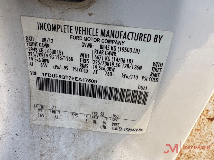 2014-ford-f550-xl-image-26