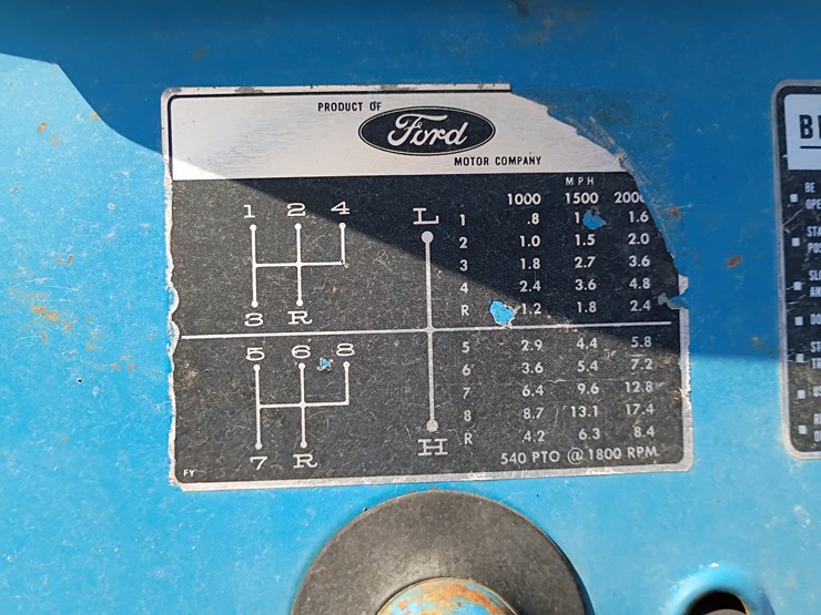 1972-ford-tractor-image-28