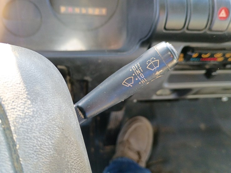 2000-gmc-w3500-image-55