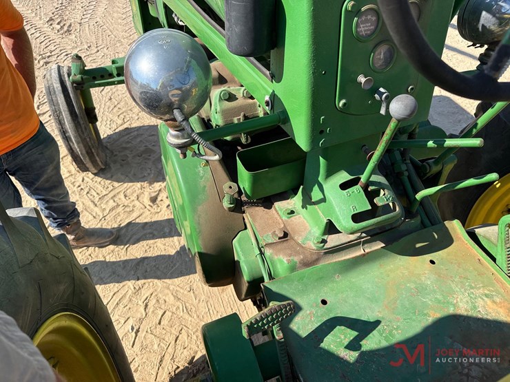 1954-john-deere-70-image-17