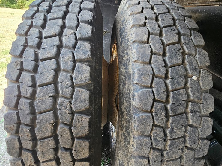 2006-sterling-l9500-image-115