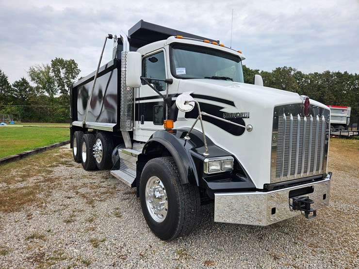 2015-kenworth-t800-image-28