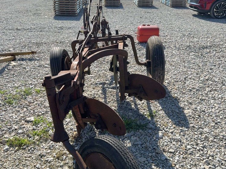 2-bottom-trip-plow-image-4
