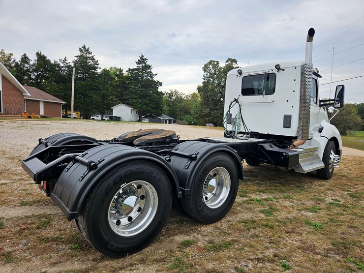 kenworth-t680-image-15