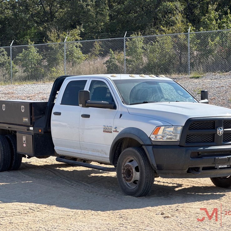 2014 RAM 5500 HEAVY DUTY FLAT BED TRUCK