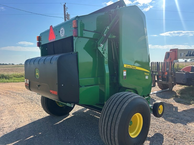 2023-john-deere-560m-image-22