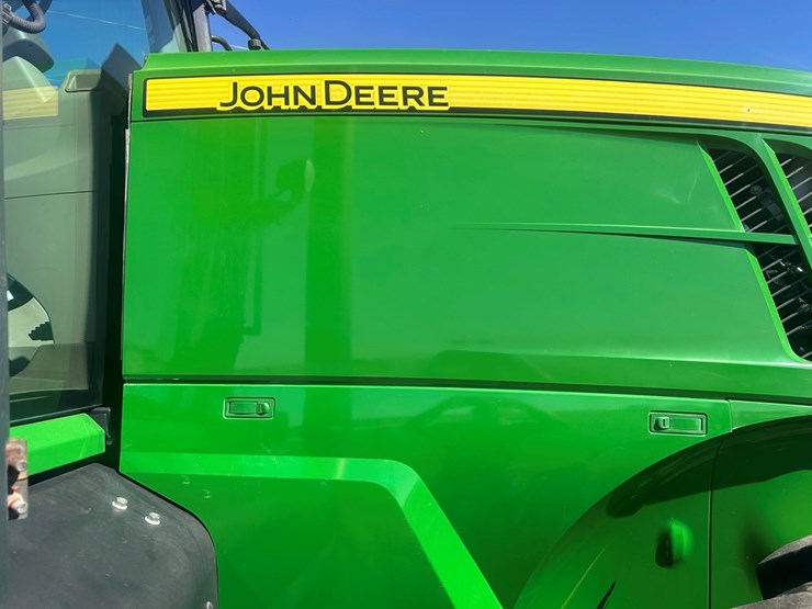 2012-john-deere-7215r-image-15
