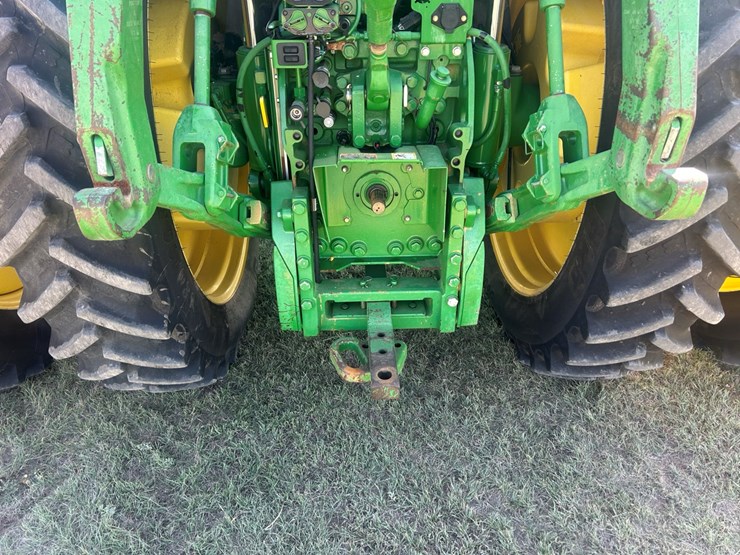 2012-john-deere-7215r-image-5