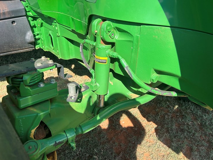 2014-john-deere-7210r-image-18