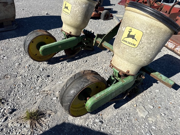 john-deere-2-image-3