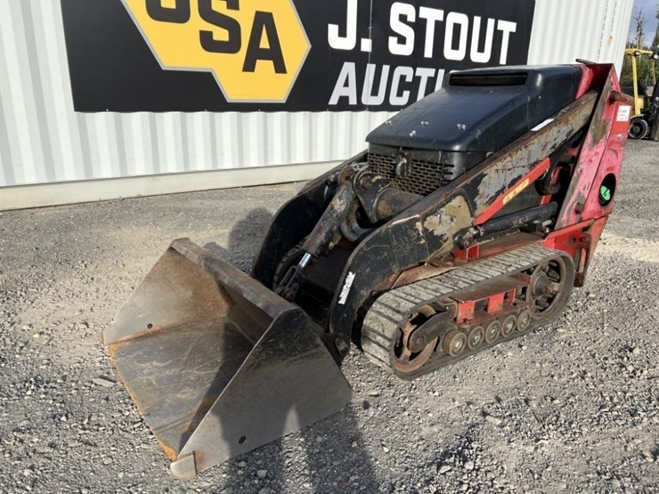 2018-toro-dingo-tx525-mini-compact-track-loader-image-1