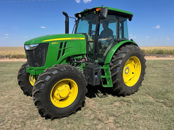 2024-john-deere-6135e-image-24