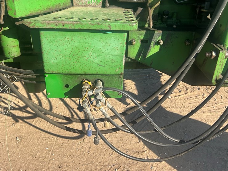 john-deere-4240-image-38