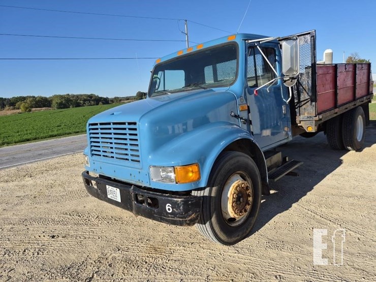 1990-international-flatbed-8462-image-2