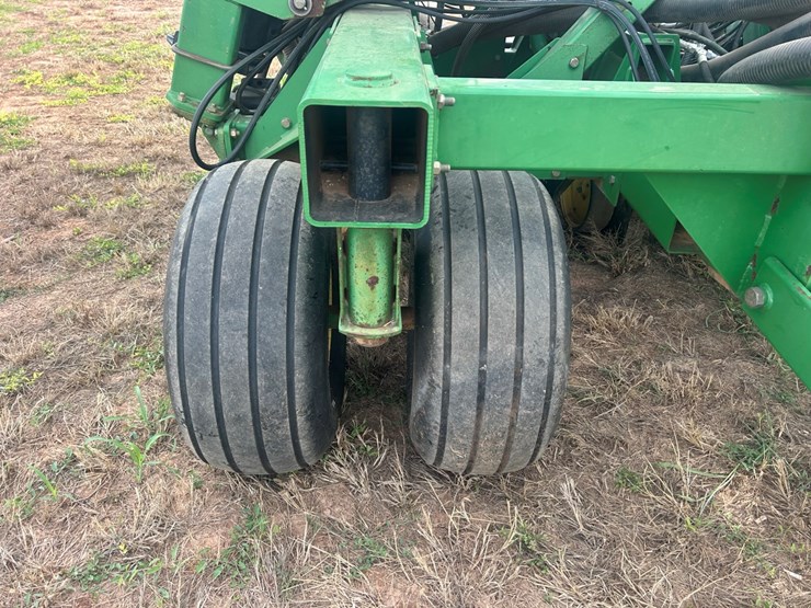 john-deere-1850-image-13