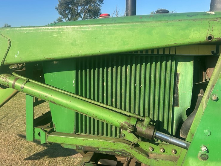 john-deere-4240-image-18