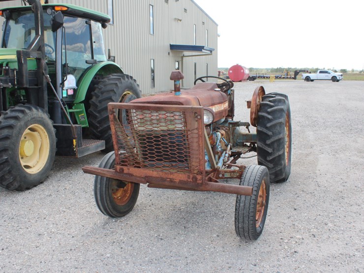 ford-3000-image-3