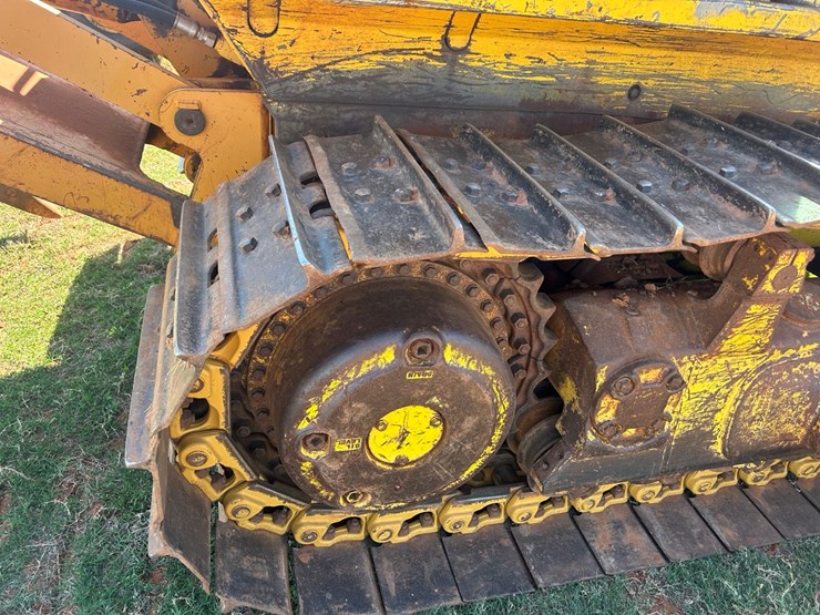 komatsu-d65ex-image-13
