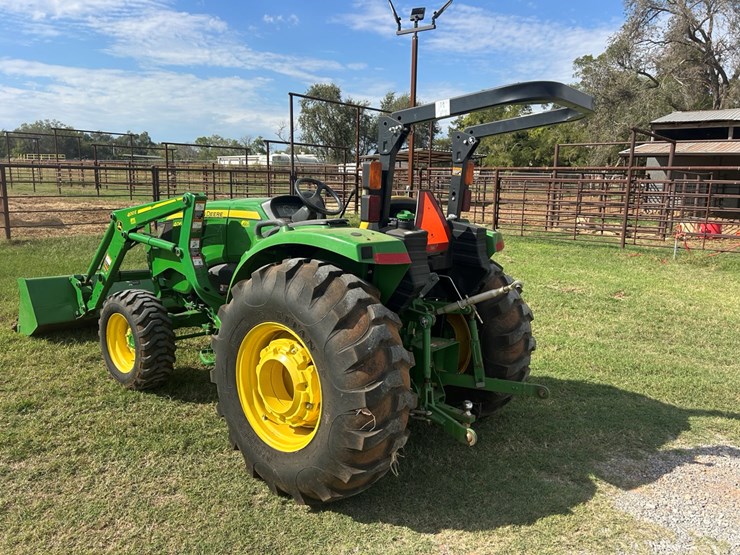 john-deere-4066m-image-3