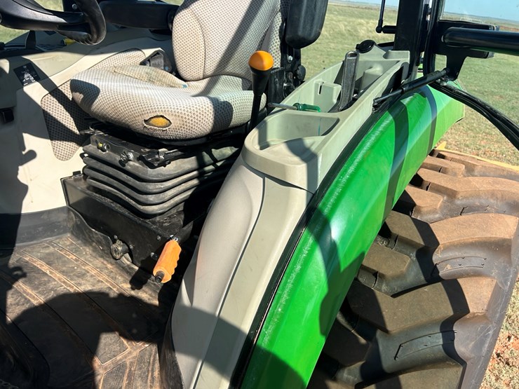 john-deere-4066r-image-16