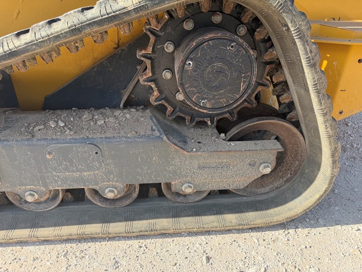 deere-325g-image-8