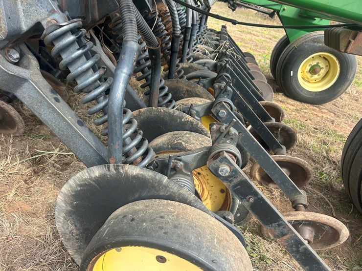 john-deere-1850-image-7