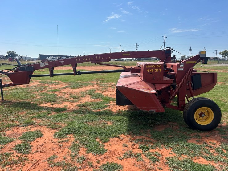 new-holland-1431-image-11