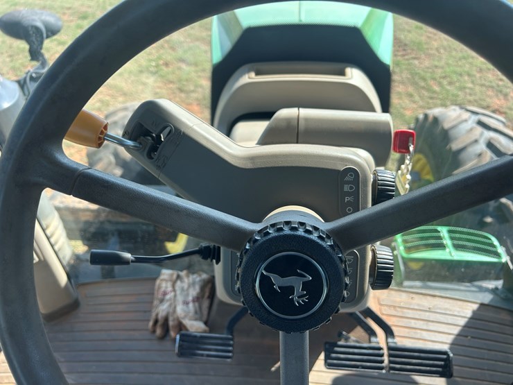 2014-john-deere-7210r-image-33