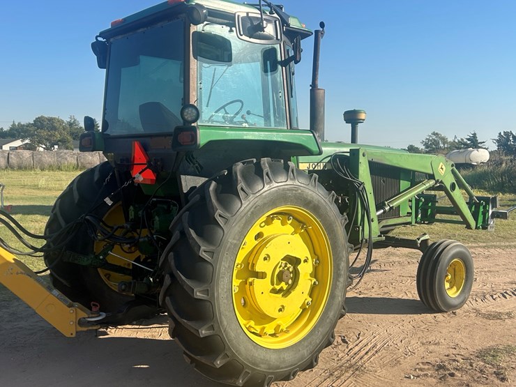 john-deere-4240-image-35
