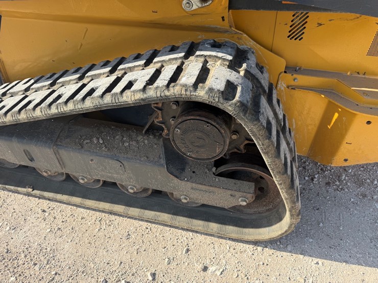 deere-325g-image-7
