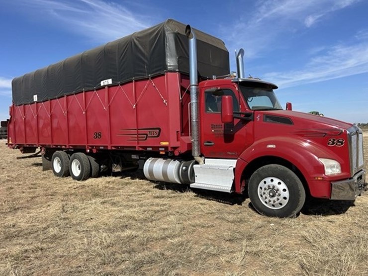 2017-kenworth-t880-image-1