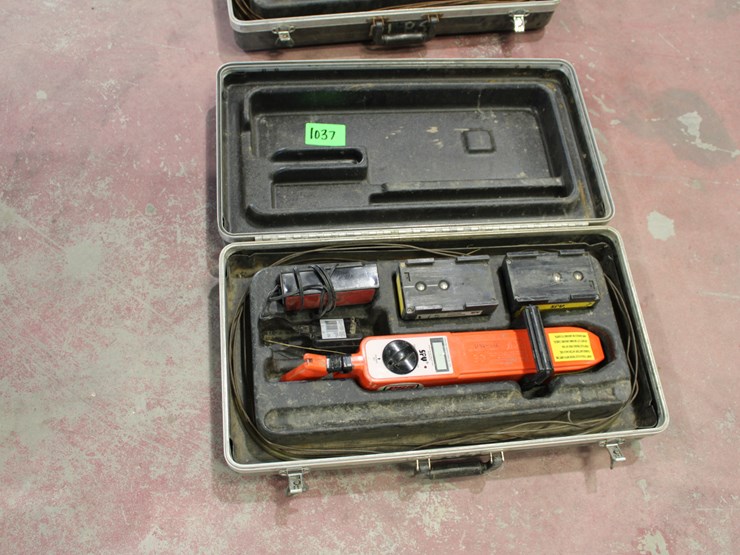 #1037-•-holiday-detector-spy-pipe-locator-image-1
