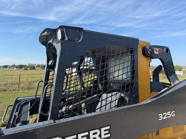 deere-325g-image-10