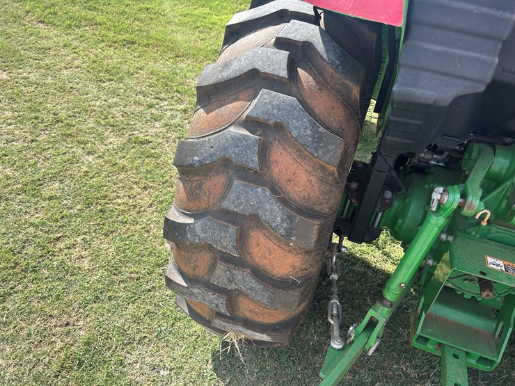john-deere-4066m-image-8