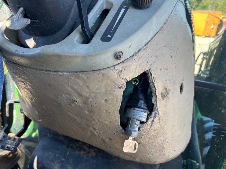 john-deere-3520-image-13