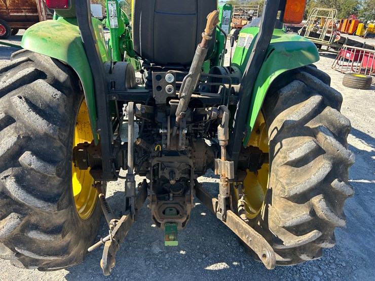 john-deere-4320-image-6