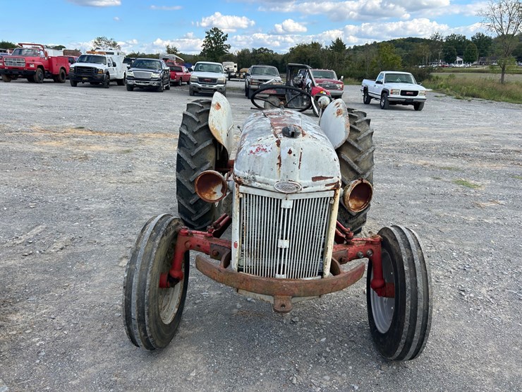 ford-8n-image-4