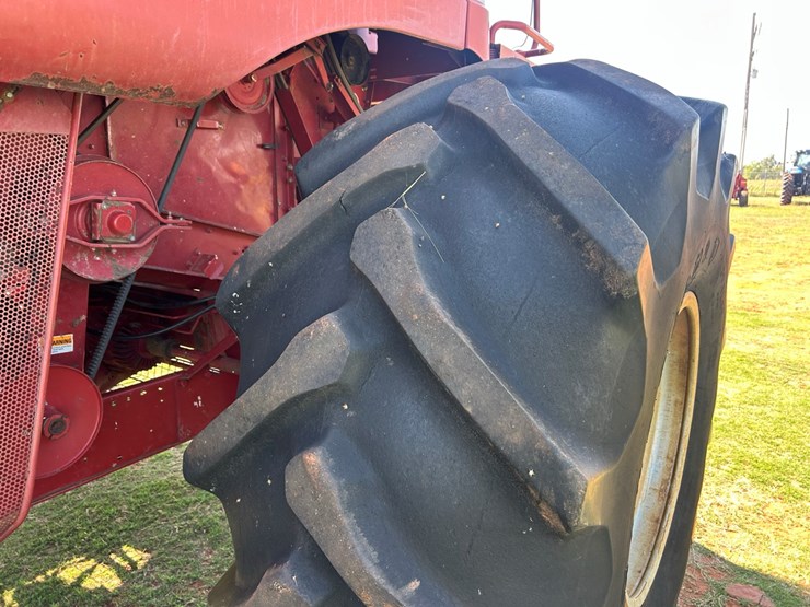 2004-case-ih-2388-image-34