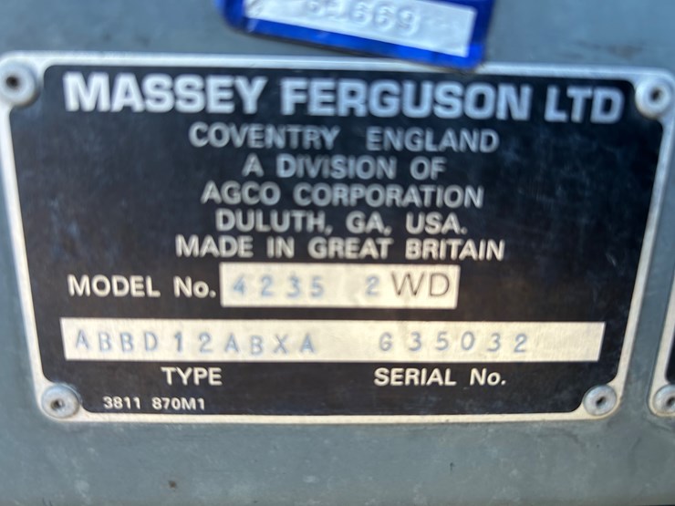 massey-ferguson-4235-image-12
