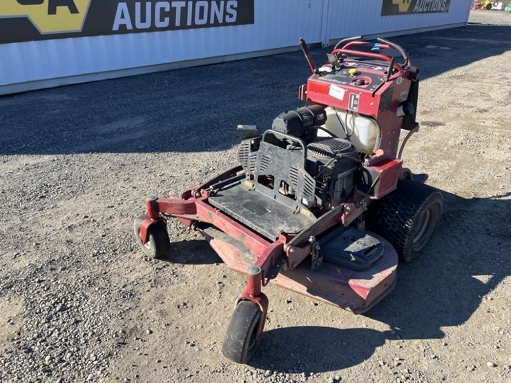 2019-toro-grandstand-rotary-mower-image-1