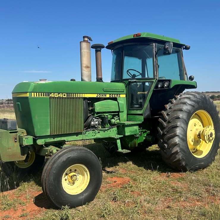 JOHN DEERE 4640