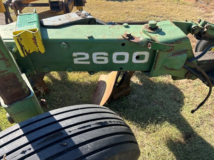 john-deere-2600-image-6