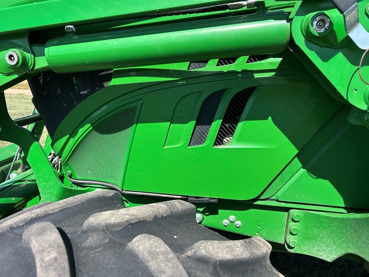 2023-john-deere-6130m-image-39