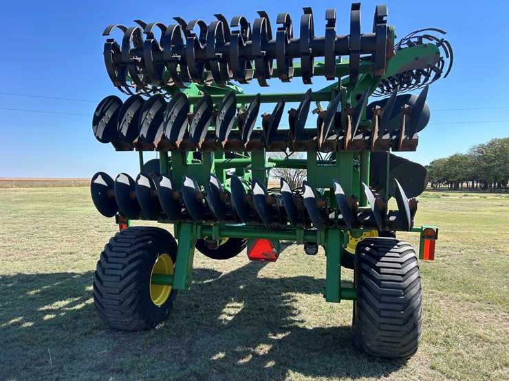 2020-john-deere-2020-image-3