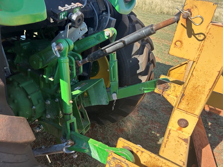 john-deere-4066r-image-5