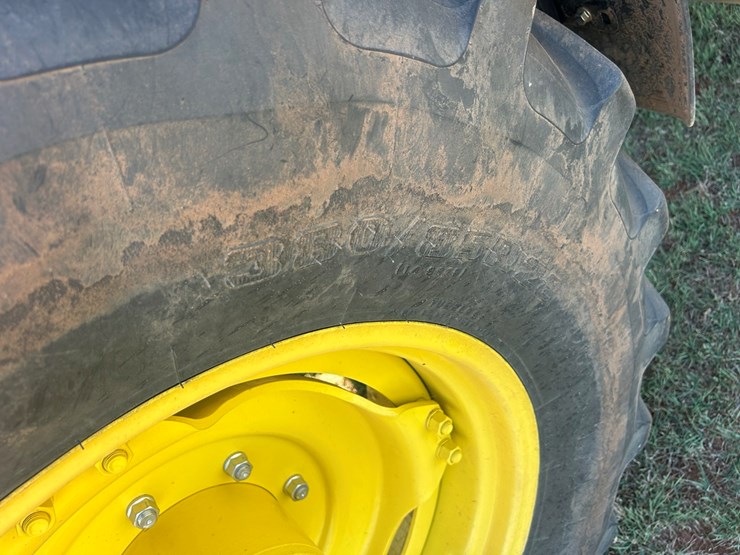 2014-john-deere-6140m-image-26