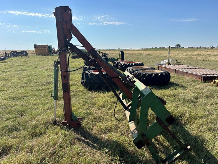 #93-•-tractor-hoist-image-3