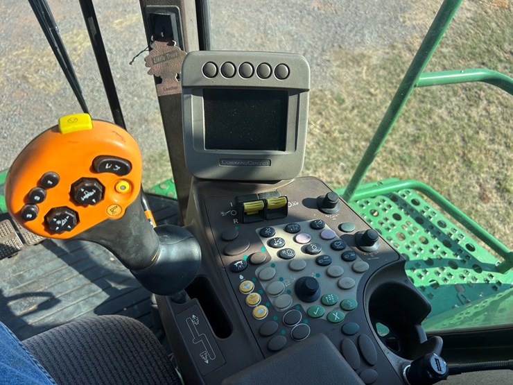 2010-john-deere-2010-image-25