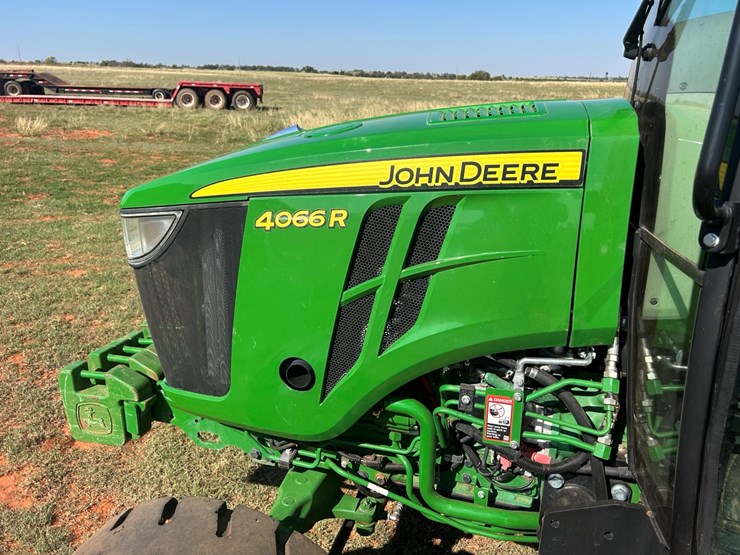 john-deere-4066r-image-10