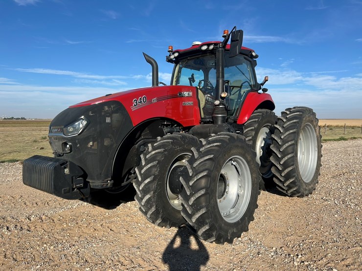 2022-case-ih-magnum-340-image-1